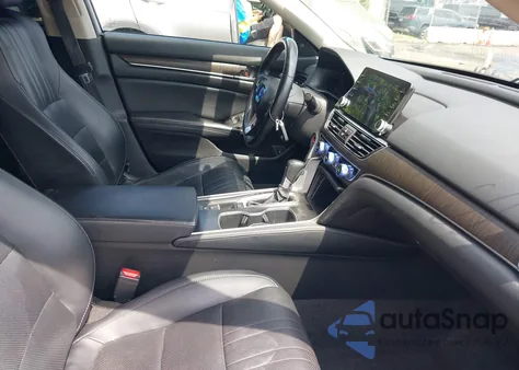 2018 Honda Accord Ex-L z USA, uszkodzony, nr VIN 1HGCV1F57JA212365